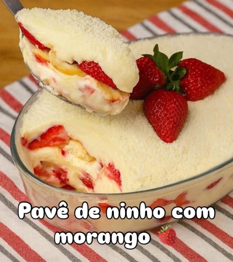 Pavê de Ninho com Morangos