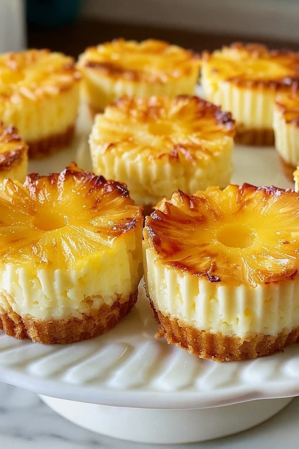Mini Cheesecakes de Abacaxi com Leite de Coco